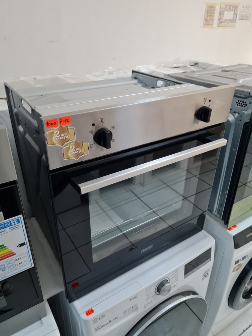 Cuptor electric incorporabil Zanussi ZOHNC0X1
