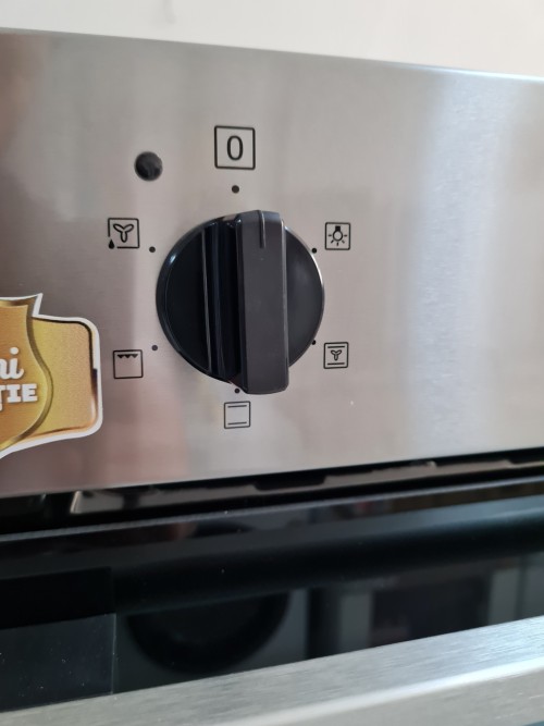Cuptor electric incorporabil Zanussi ZOHNC0X1