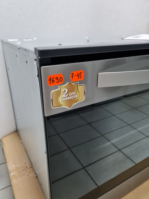 Cuptor Zanussi 90 cm extra lat