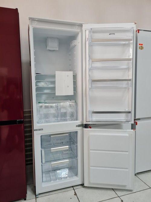 Combina frigorifica SMEG C8173N1F incorporabila Germania