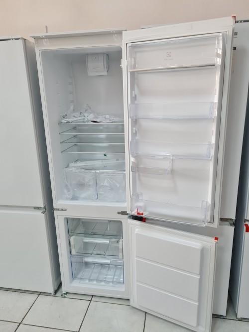 Combina frigorifica Electrolux KNT6TE18S incorporabila Germania