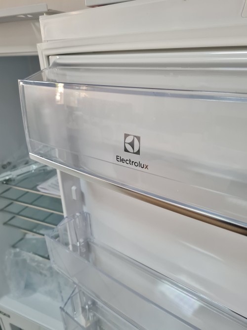 Combina frigorifica Electrolux KNT6TE18S incorporabila Germania