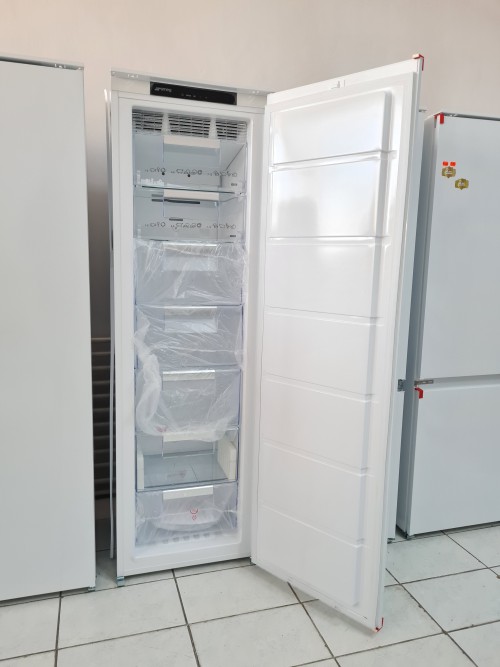 Congelator SMEG S8F174NF incorporabil Germania