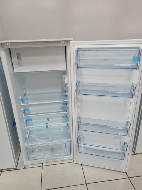 Frigider cu o usa 122 cm inaltime incorporabil Germania