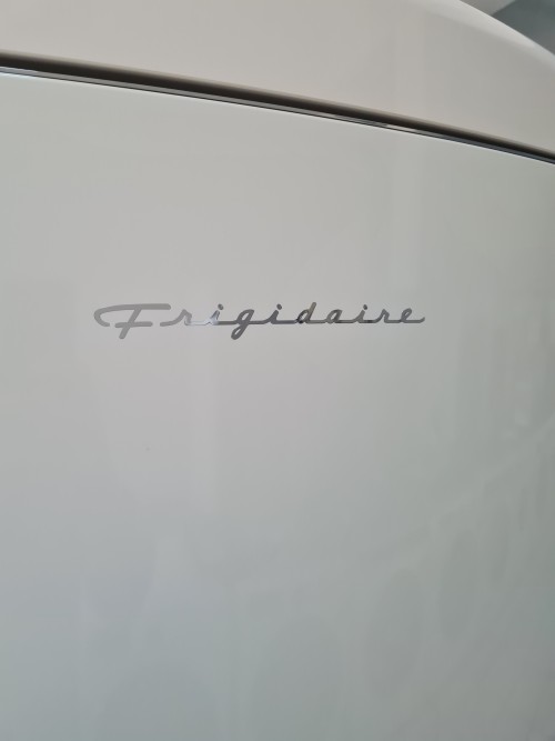 Combina frigorifica Frigidaire (Electrolux) FKB36GFEWT