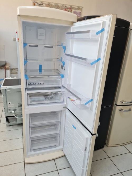 Combina frigorifica Frigidaire (Electrolux) FKB36GFEWT