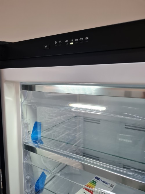 Electrolux LUT7ME28B2 congelator vertical