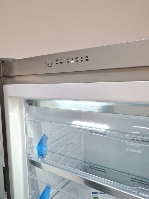 Electrolux LUT7ME28X2 congelator vertical