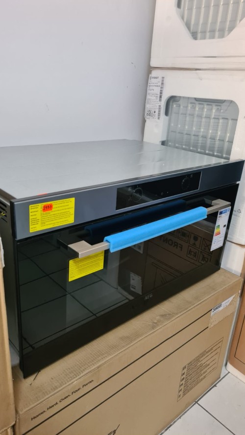 Cuptor extra lat AEG KE452910M nou import Germania