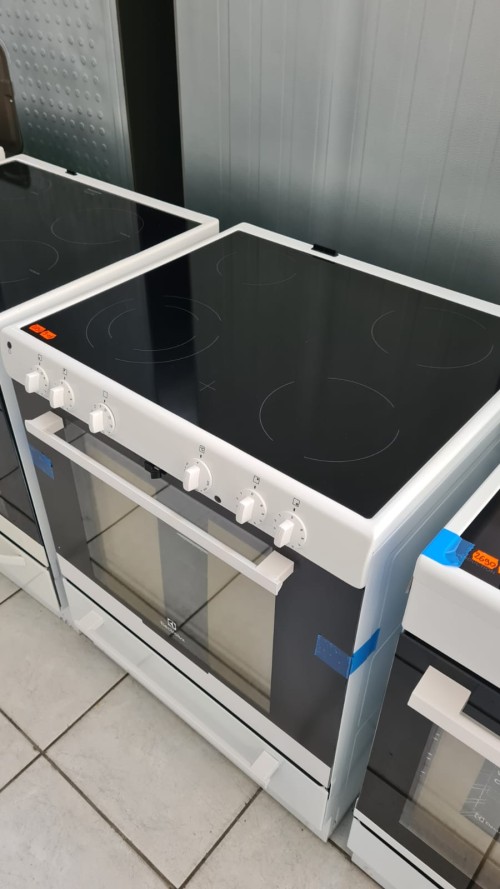 Aragaz electric extra lat 70cm Electrolux EKC7051BOW nou import Germania