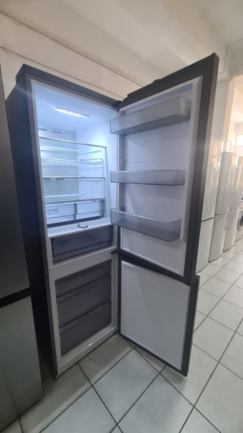 Frigider Samsung RB34C7B5EB1/EF