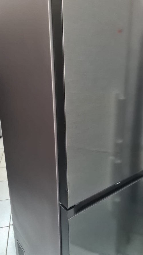 Frigider Samsung RB38C7B6AB1