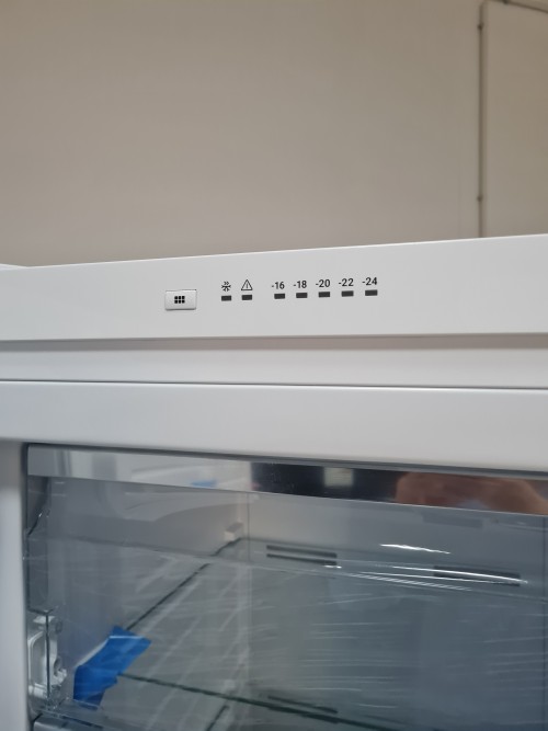 AEG AGE728E6NW – Congelator vertical, 280 L, No Frost import Suedia