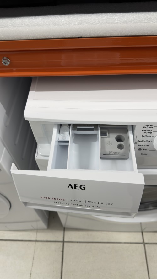 AEG cu uscator LWD661P86P import Suedia