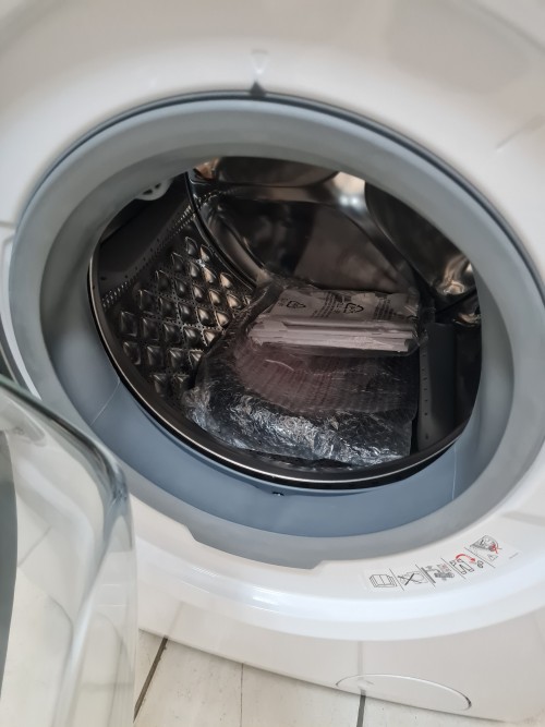 AEG cu uscator LWR734B16P 10+6 kg import Suedia