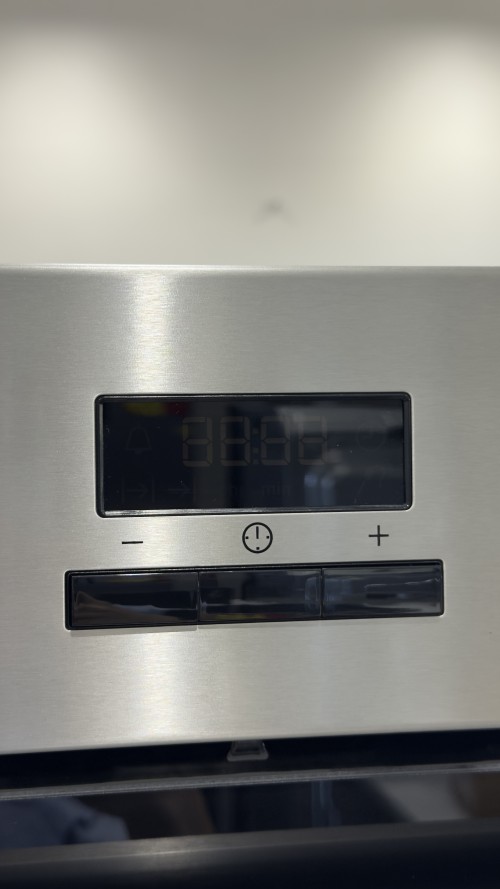 Zanussi 57L, ZOHIE2X1 – Cuptor electric incorporabil, Clasa A, ventilator, Grill Turbo, inox