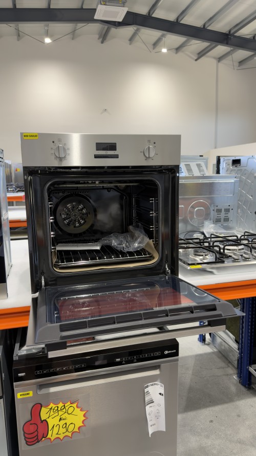 Zanussi 57L, ZOHIE2X1 – Cuptor electric incorporabil, Clasa A, ventilator, Grill Turbo, inox