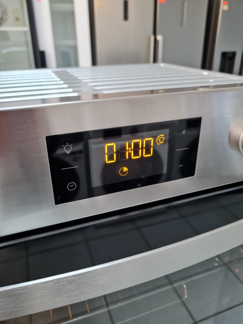 Cuptor incorporabil Indesit IFW 3841 JH IX Germania