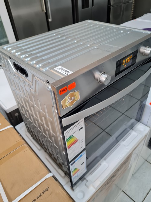 Cuptor incorporabil Indesit IFW 3841 JH IX Germania
