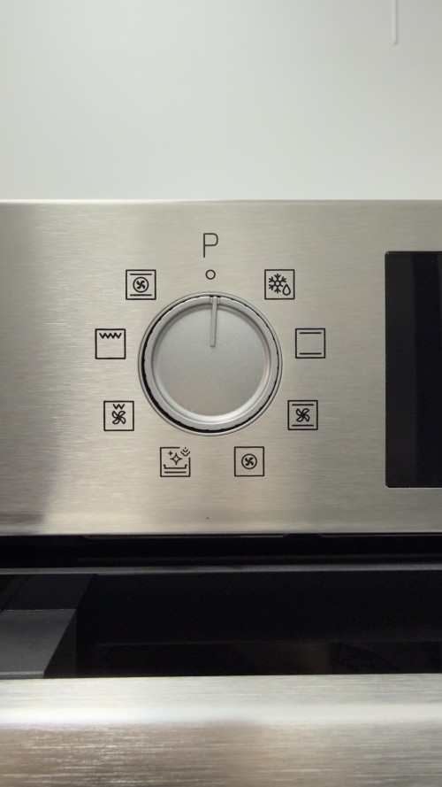 Beko 72L, BBIM12300X –Cuptor electric încorporabil inox, Clasa A, ventilator