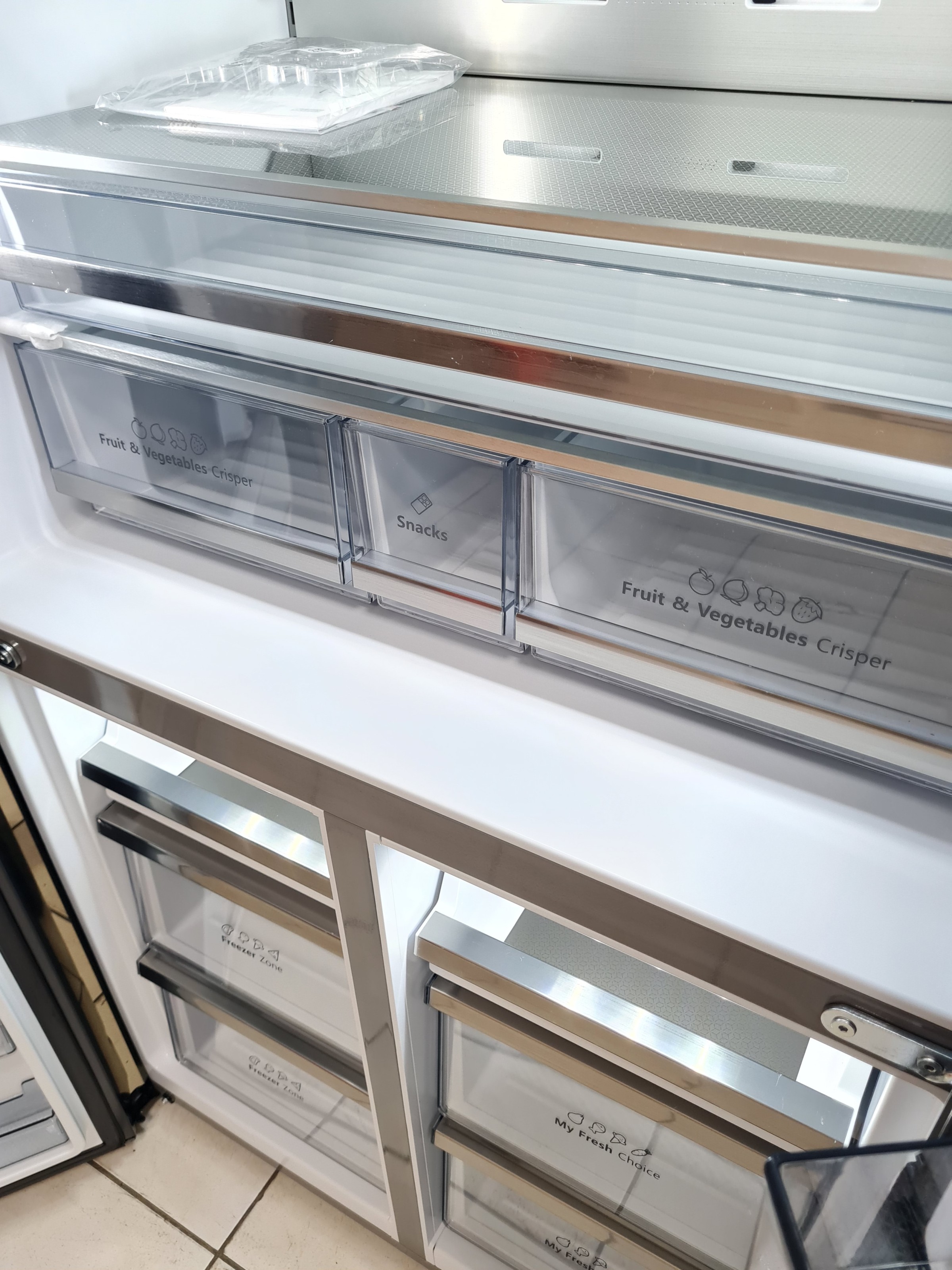 Hisense 609L, RQ758N4SAFE Combina frigorifica French Door Import