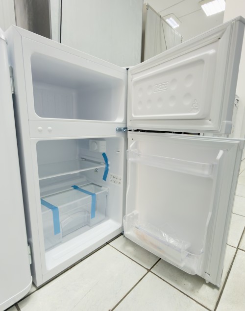 Medion 85 L, MD 37689 – mini combină frigorifică clasa E, 85 cm, import Germania 🇩🇪