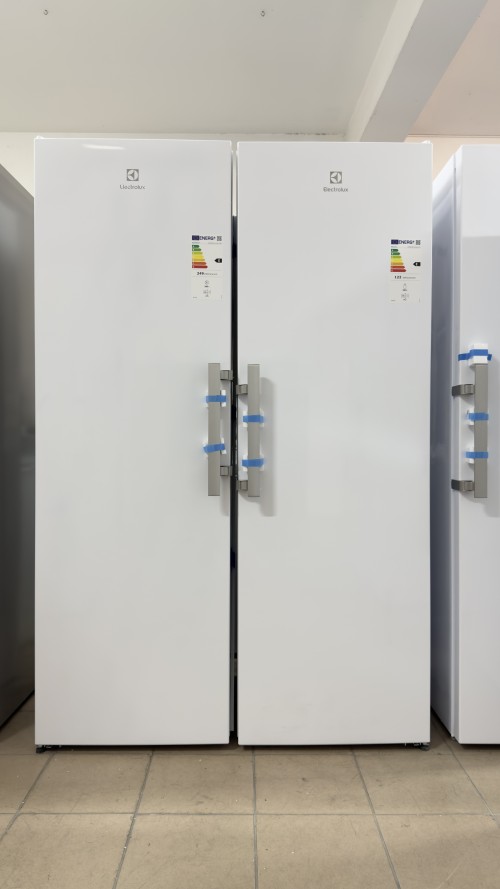 Set frigider KRR6EWR + congelator Electrolux 395 L + 280 L Clasa E import Suedia 🇸🇪