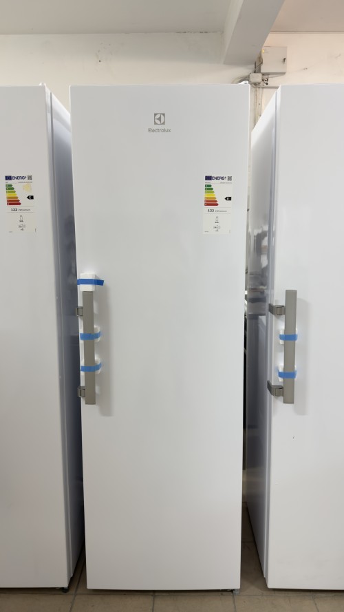 Electrolux 395 L, KRR6EWR frigider DynamicAir Clasa E import Suedia 🇸🇪