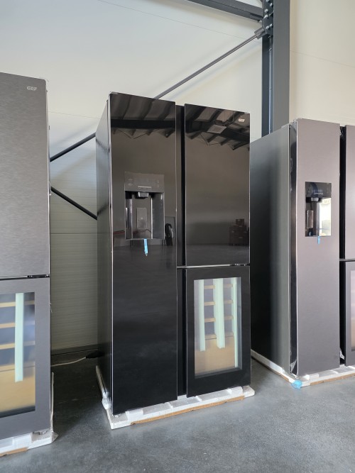 GRF 529L, T9183WIN2BG Frigider Side by Side sticlă neagră + dozator apă & gheață, – import Italia 🇮🇹