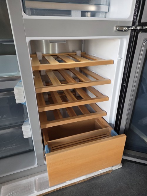 GRF 529L, T9183WIN2BG Frigider Side by Side sticlă neagră + dozator apă & gheață, – import Italia 🇮🇹