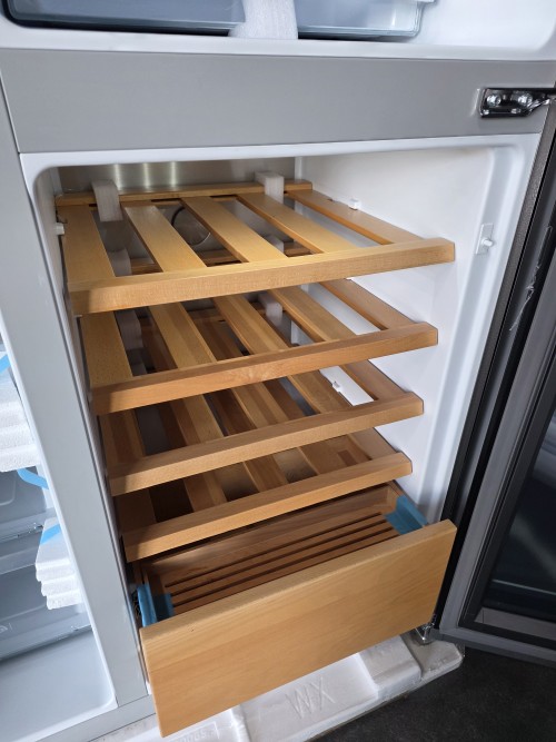 GRF 548 L, T9183WINXG – Combină frigorifică SIDE BY SIDE compartiment vinuri, design premium, import Italia 🇮🇹