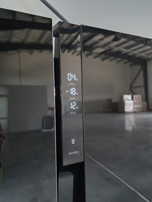 GRF 548 L, T9183WINBG – Combină frigorifică SIDE BY SIDE compartiment vinuri, sticlă neagră, import Italia 🇮🇹