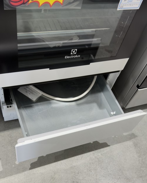 Electrolux 55cm, EKC4011AOW, aragaz electric cu plită vitroceramică, cuptor de 77 L, Clasa A – import Germania 🇩🇪
