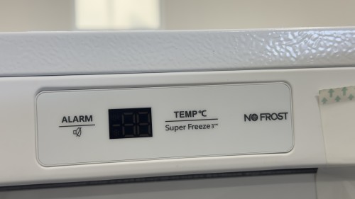 Hisense 155L, FV191N4AW2 – Congelator vertical No Frost, display LED, import Germania 🇩🇪