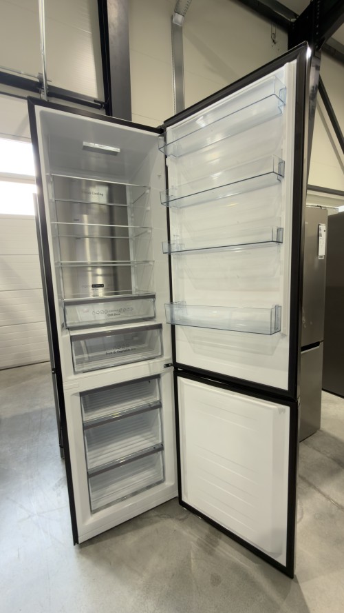 Hisense 361L, RB470N4EFC1, Combină frigorifică Clasa C, Metal Cooling, No Frost, import Germania 🇩🇪
