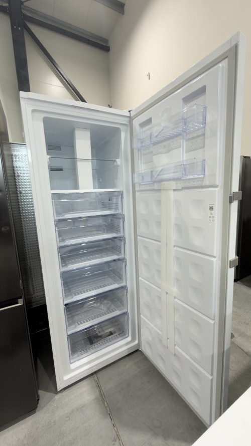 Beko 404 L, RFNE448E45W, Congelator vertical No Frost, import Germania 🇩🇪