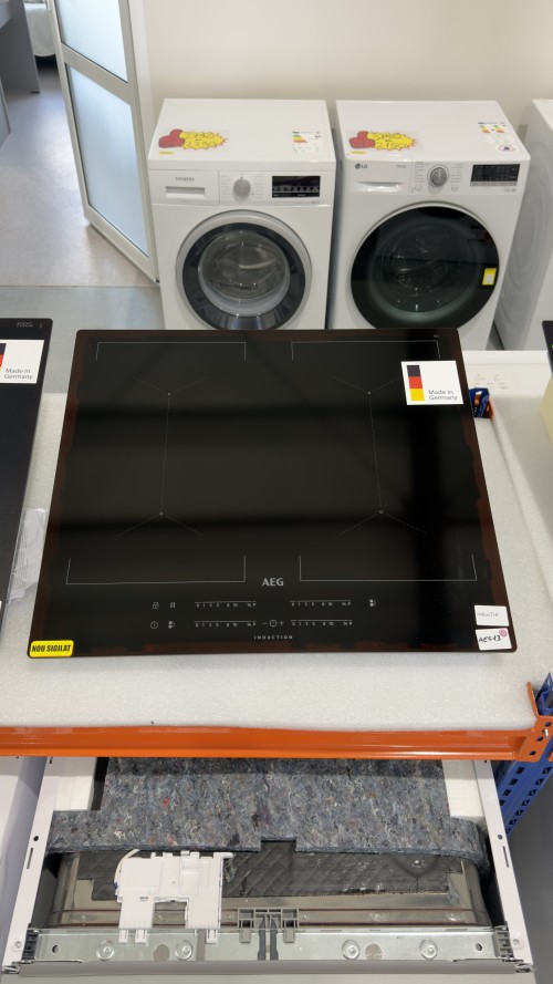 AEG 60cm, IKS64453IB – Plită cu inducție 4 zone, MultipleBridge, Hob²Hood®, PowerBoost, fabricată în Franța 🇫🇷