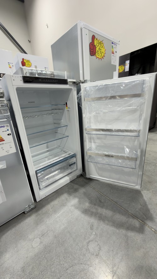 Siemens 165 L, KI31RADD1 – Frigider încorporabil iQ500, Clasa D, autoAirflow, hyperFresh, import Germania 🇩🇪