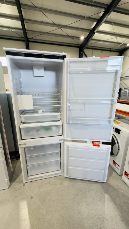 Electrolux 376L, ENG7TE75S 925975015 – Combină frigorifică încorporabilă Clasa E, No Frost, DynamicAir, import Suedia 🇸🇪
