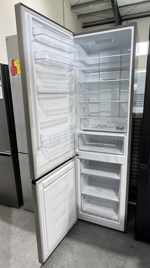 Hisense 336 L RB440N4ACA – Combină frigorifică, Clasa A, Total No Frost, import Germania 🇩🇪