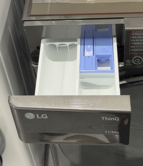 LG 11/6 kg W4WR70E6YB – Mașină de spălat cu uscător Clasa A/D, AI DD™, TurboWash 360°, Steam, ThinQ Wi-Fi, import Germania 🇩🇪