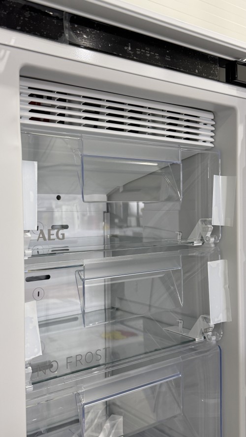 AEG 212 L, TB7NA18XES – Congelator cu sertare încorporabil Clasa E, No Frost, import Germania 🇩🇪
