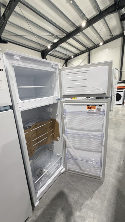 Beko 220 L BDSA250K4SN – Combina frigorifica încorporabil Clasa E, MinFrost®, import Germania 🇩🇪