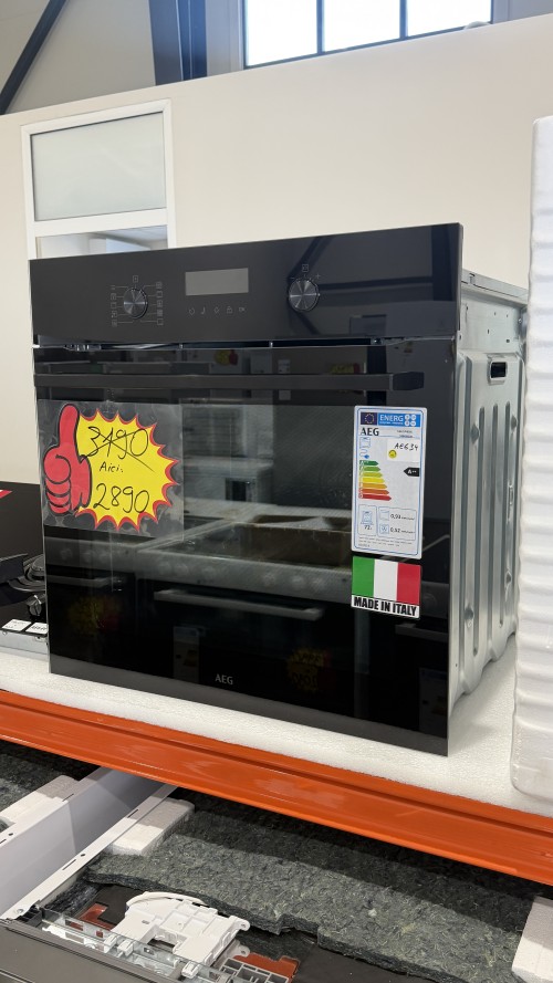 AEG 72L, NBU5P40SK – Cuptor încorporabil Clasa A++, autocurățare pirolitică, fabricat în Italia 🇮🇹