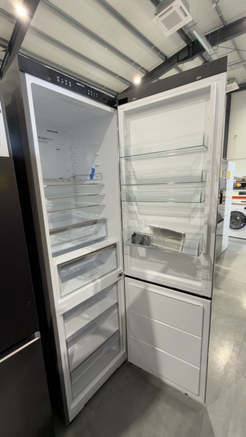 Hisense 413 L NRB620C6X4WFE – Combină frigorifică Clasa C, Total NoFrost, Inverter, Wi-Fi ConnectLife, Convert ZeroZone, import Germania 🇩🇪