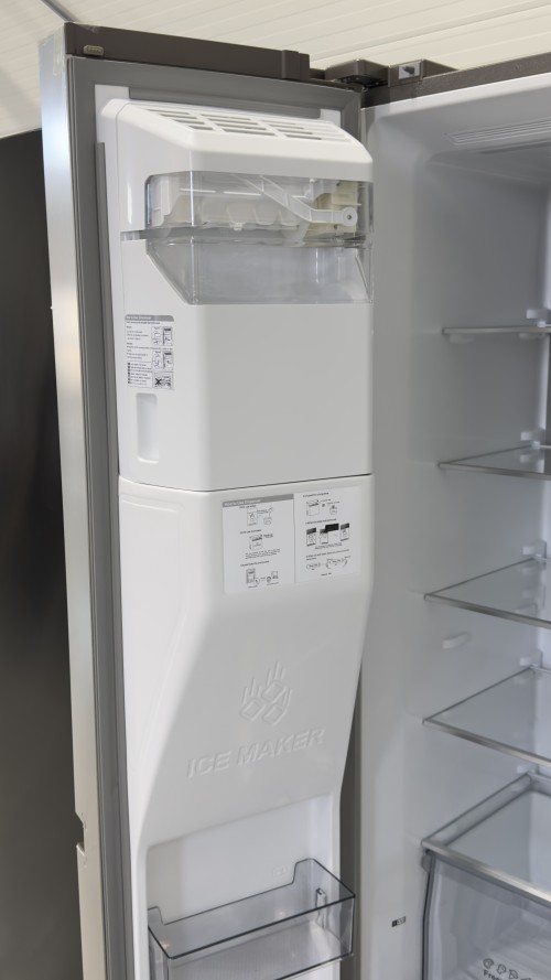 Hisense 632L, RS818N4TIC –Combină frigorifică  Side by Side Clasa C, dozator apă & gheață, Wi-Fi, Metal-Tech Cooling, Total No Frost, import Germania 🇩🇪