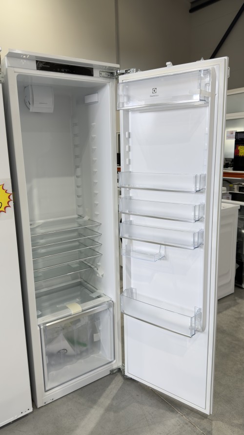 Electrolux 310 L, ERC3214AOW – Frigider complet încorporabil, Clasa E, import Germania