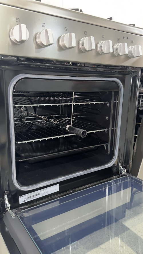 Electrolux 60 cm, LKM620000X – Aragaz cuptor electric, plita 3 gaz + 1 electric import Germania