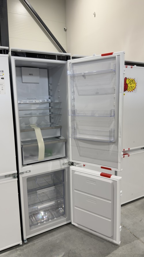 AEG 249 L, NSC7C181DS – Combină frigorifică încorporabilă Clasa D, AI CoolAssist®, TwinTech® Total No Frost, Cooling 360°, import Germania 🇩🇪