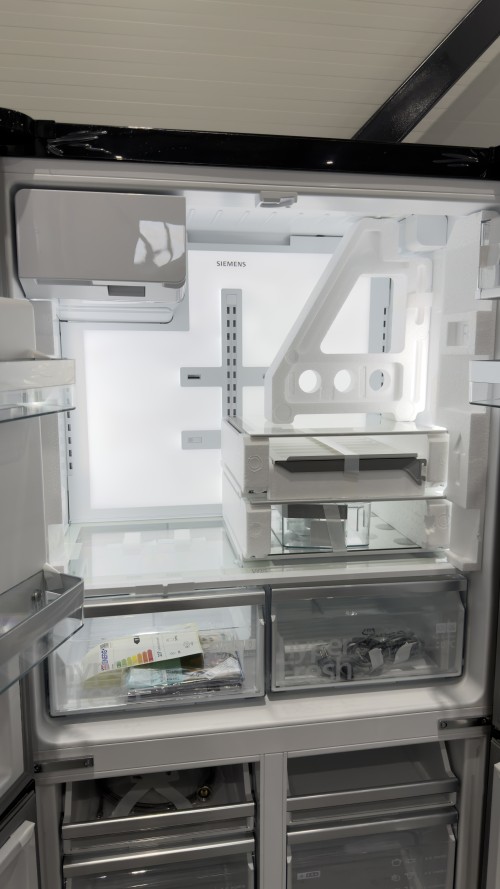 Siemens 574 L,iQ700, KF96DPXEA  – Combină frigorifică French Door, Total noFrost, dozator apă & gheață, Home Connect, Clasa E, import Germania 🇩🇪
